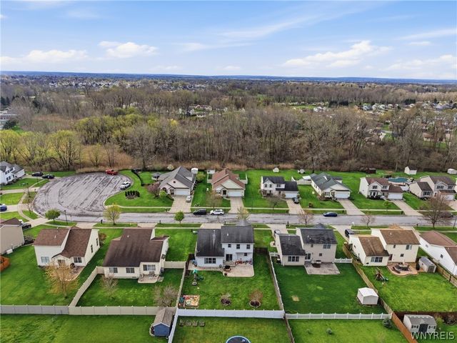 60 Elmleaf Drive, Cheektowaga, NY 14227