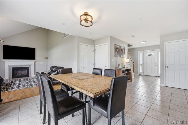 60 Elmleaf Drive, Cheektowaga, NY 14227