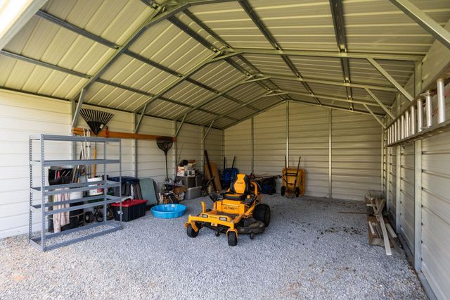 2926 LEE JACKSON HWY, Staunton, VA 24401