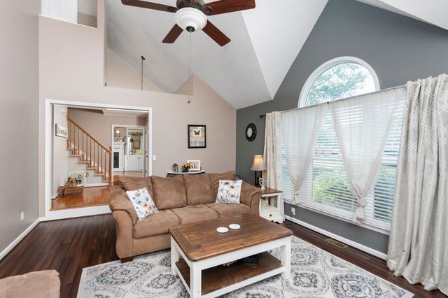 2926 LEE JACKSON HWY, Staunton, VA 24401