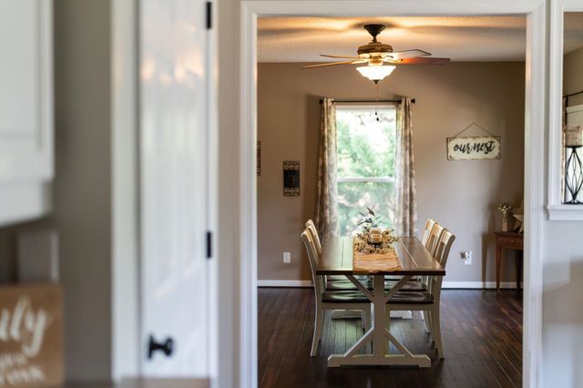 2926 LEE JACKSON HWY, Staunton, VA 24401