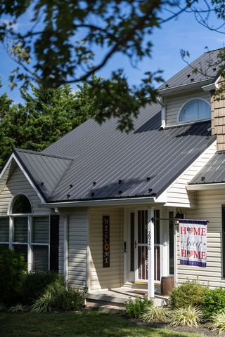 2926 LEE JACKSON HWY, Staunton, VA 24401