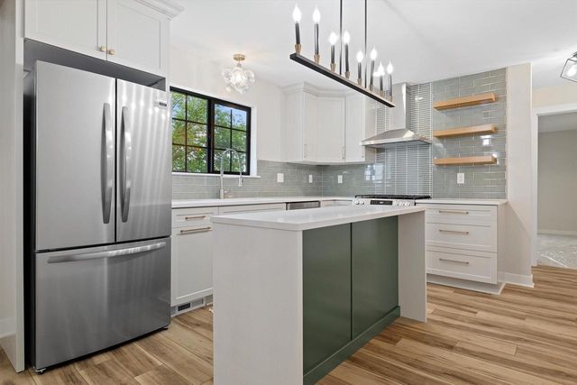 W3990 Longfellow DRIVE, Lake Geneva, WI 53147