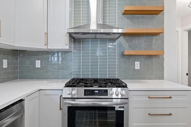 W3990 Longfellow DRIVE, Lake Geneva, WI 53147
