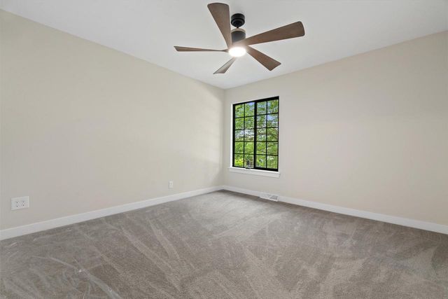W3990 Longfellow DRIVE, Lake Geneva, WI 53147