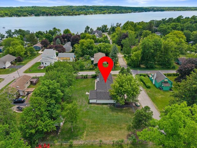 W3990 Longfellow DRIVE, Lake Geneva, WI 53147