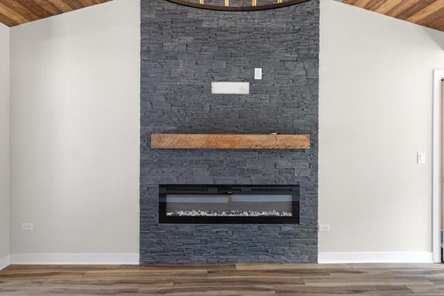 W3990 Longfellow DRIVE, Lake Geneva, WI 53147