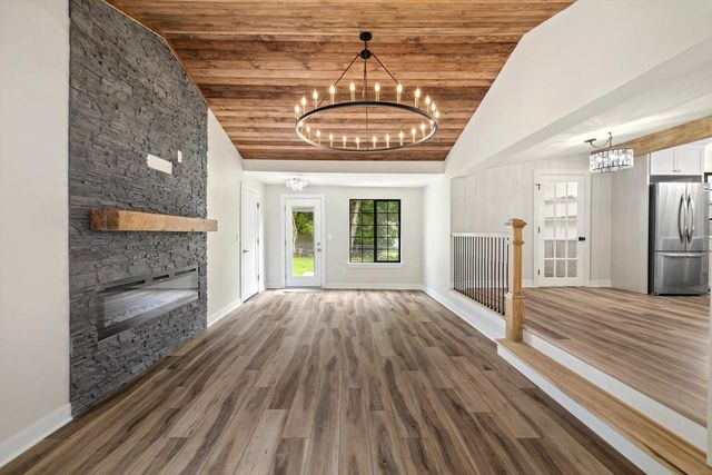 W3990 Longfellow DRIVE, Lake Geneva, WI 53147