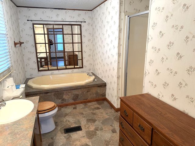 270 Cooper Ln, Smithville, TN 37166