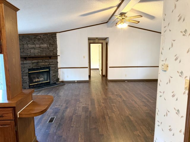 270 Cooper Ln, Smithville, TN 37166