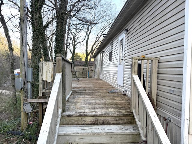 270 Cooper Ln, Smithville, TN 37166