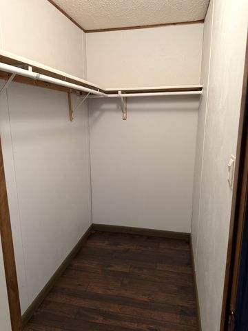 270 Cooper Ln, Smithville, TN 37166