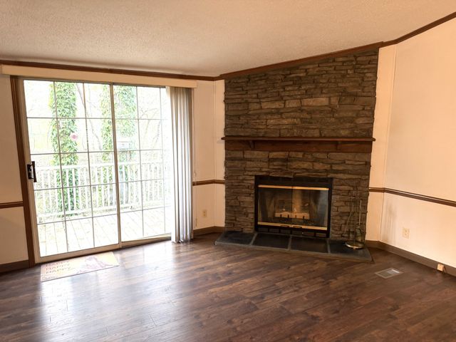 270 Cooper Ln, Smithville, TN 37166