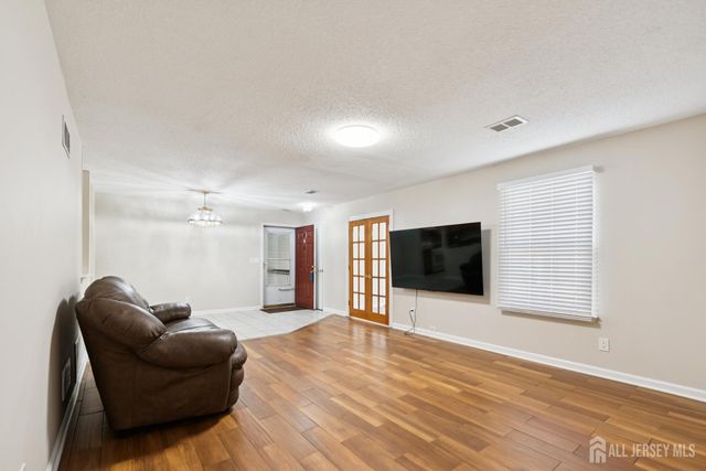 20 AUSTIN Court 7, Freehold Twp, NJ 07728