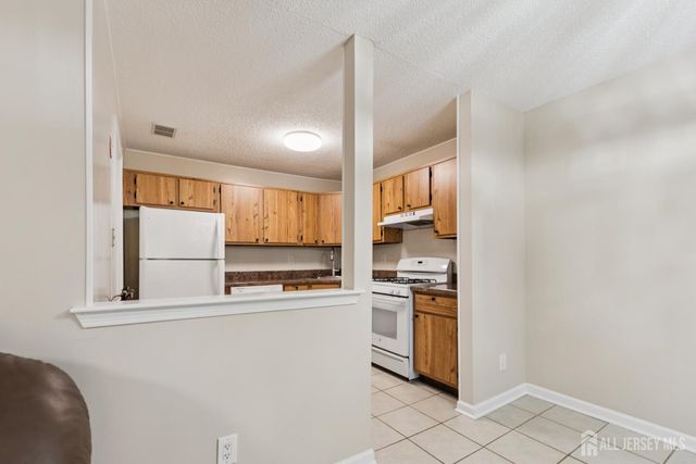 20 AUSTIN Court 7, Freehold Twp, NJ 07728