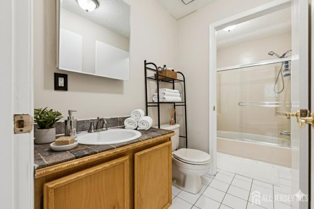 20 AUSTIN Court 7, Freehold Twp, NJ 07728