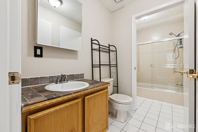 20 AUSTIN Court 7, Freehold Twp, NJ 07728