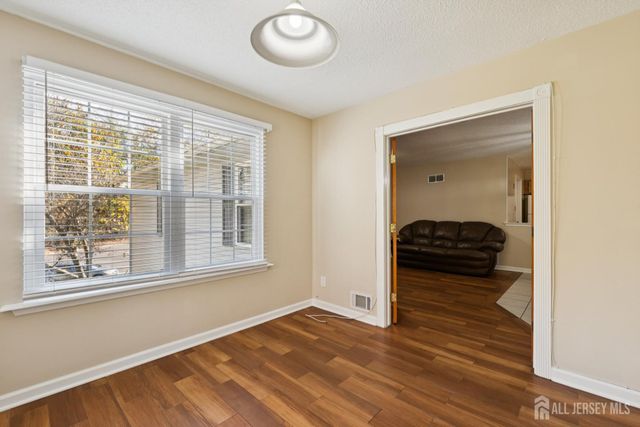 20 AUSTIN Court 7, Freehold Twp, NJ 07728