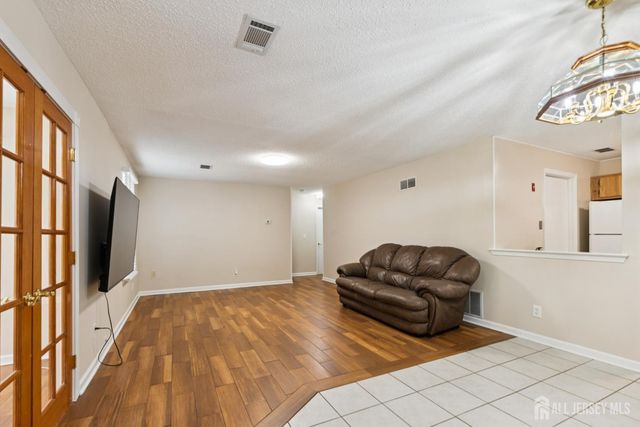 20 AUSTIN Court 7, Freehold Twp, NJ 07728