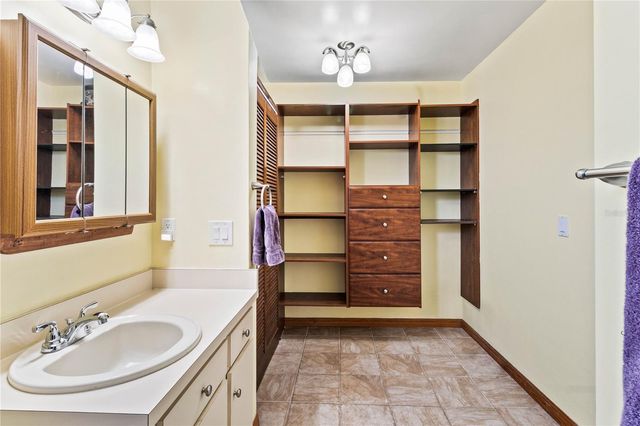 4861 COLONNADES CIRCLE E, Lakeland, FL 33811