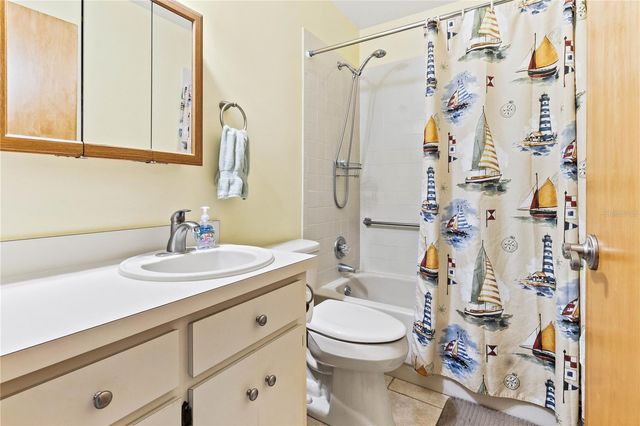 4861 COLONNADES CIRCLE E, Lakeland, FL 33811