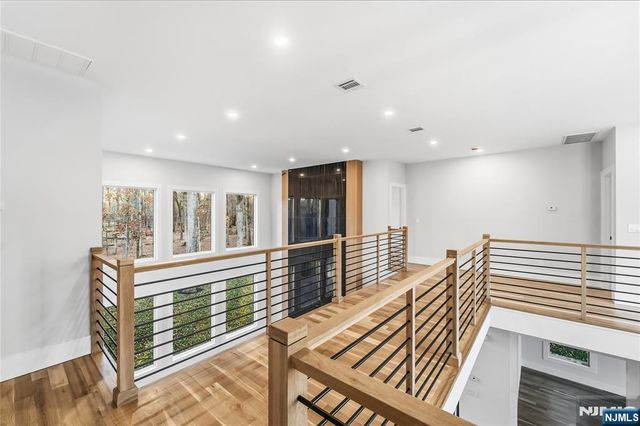 794 Blauvelt Street, River Vale, NJ 07675