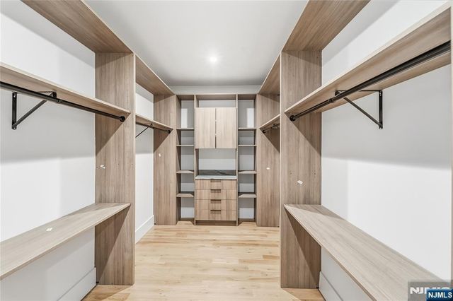 794 Blauvelt Street, River Vale, NJ 07675