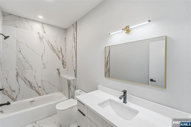 794 Blauvelt Street, River Vale, NJ 07675