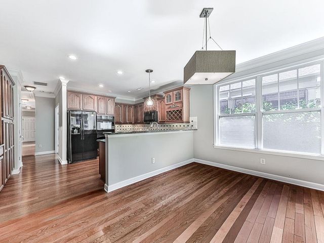 626 Laurel Crossing, Canton, GA 30114