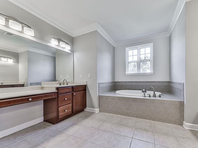 626 Laurel Crossing, Canton, GA 30114