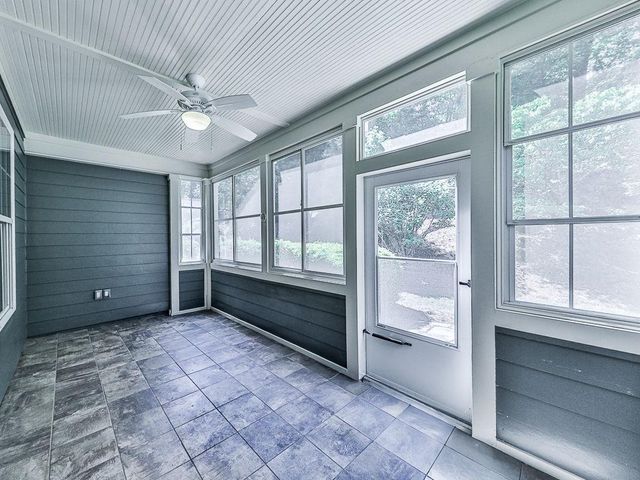 626 Laurel Crossing, Canton, GA 30114