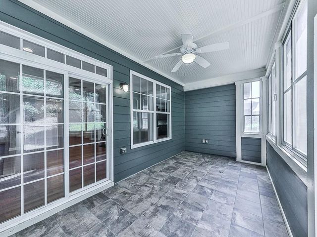 626 Laurel Crossing, Canton, GA 30114