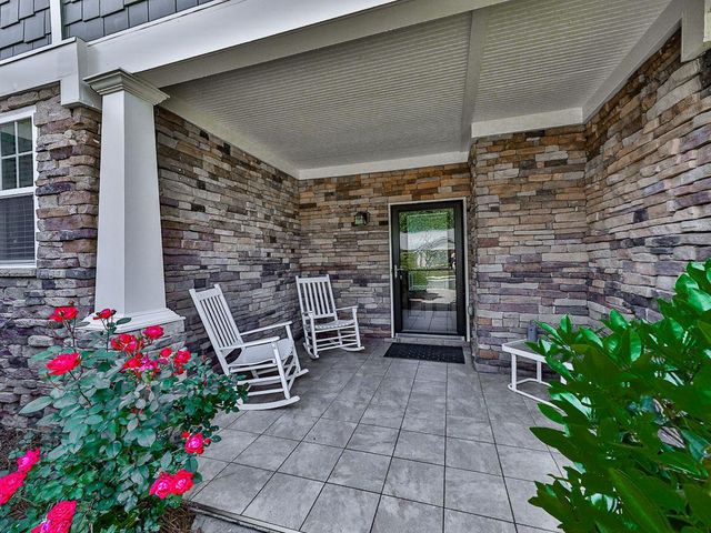 626 Laurel Crossing, Canton, GA 30114