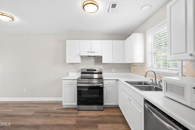 5106 Twisted Willow Way, Raleigh, NC 27610