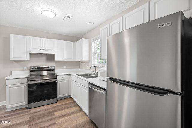 5106 Twisted Willow Way, Raleigh, NC 27610