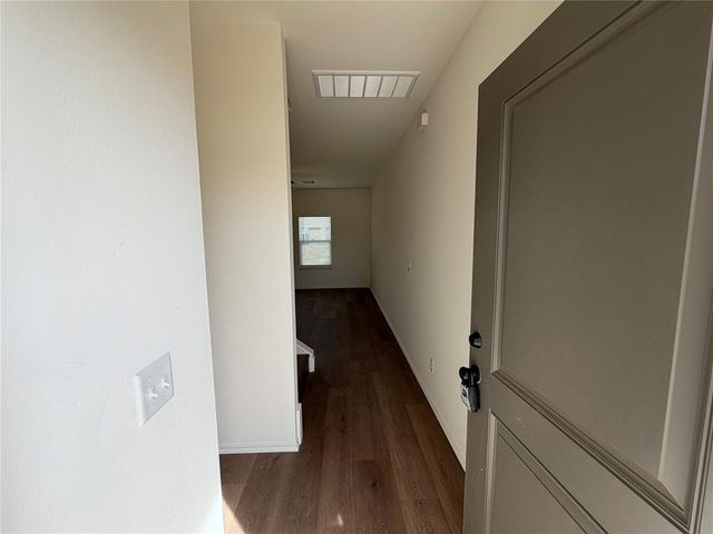 303 Aaran Way, Yukon, OK 73099