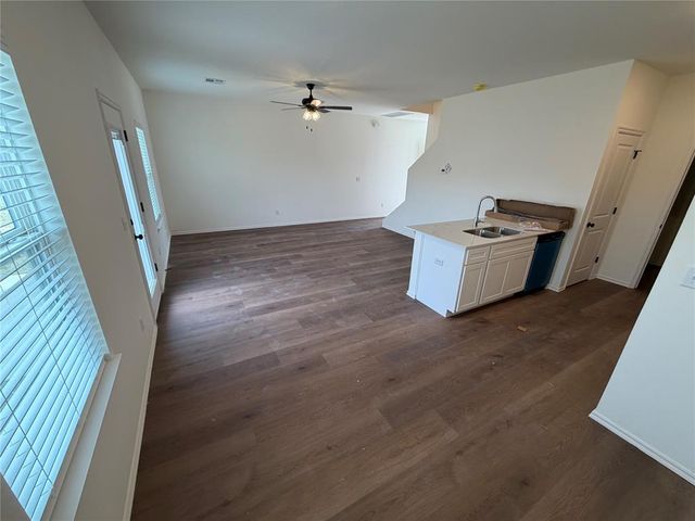 303 Aaran Way, Yukon, OK 73099