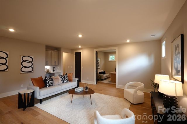 442 Sylvania Avenue, Charlotte, NC 28206