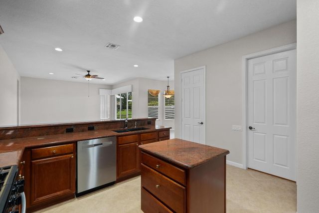 206 NW Magnolia Lakes Boulevard, Port St. Lucie, Port St Lucie, FL 34986