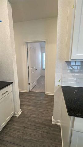 444 Breccia TRL, Liberty Hill, TX 78642