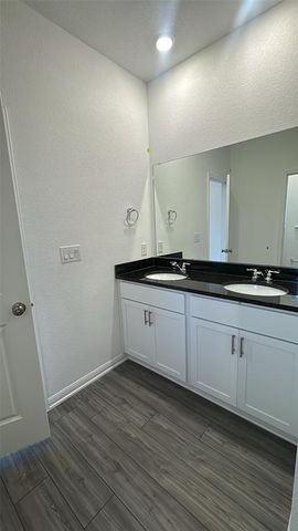 444 Breccia TRL, Liberty Hill, TX 78642
