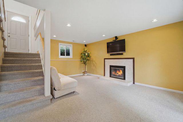 301 HORATIO Boulevard, Buffalo Grove, IL 60089