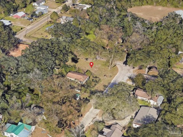 5 Simon Ct, Pensacola, FL 32505