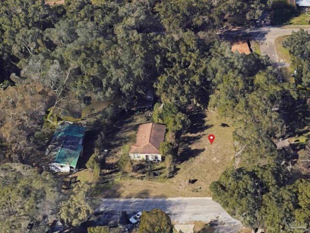 5 Simon Ct, Pensacola, FL 32505