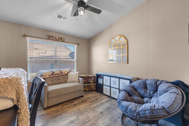 2512 Mesa Crotalo Road SE, Rio Rancho, NM 87124