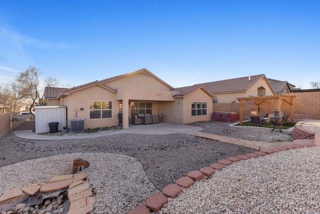 2512 Mesa Crotalo Road SE, Rio Rancho, NM 87124