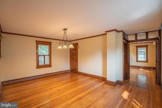 26 OSBORNE AVE, Morrisville, PA 19067