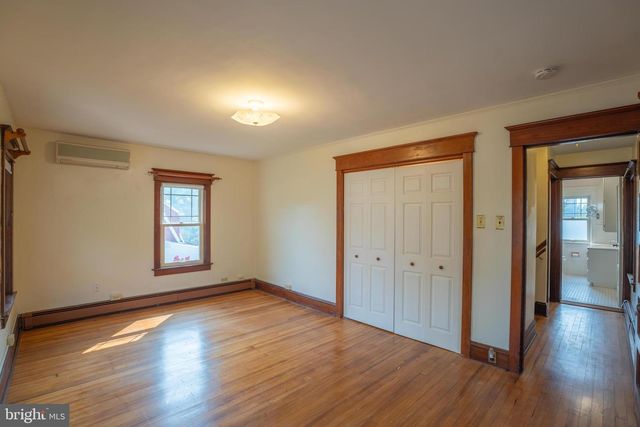 26 OSBORNE AVE, Morrisville, PA 19067