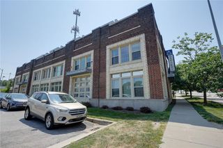 3001 Gillham Road #102, Kansas City, MO 64108