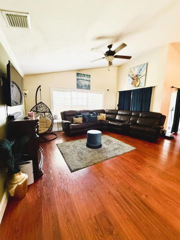 1561 SW Gadsan Avenue, Port St Lucie, FL 34953
